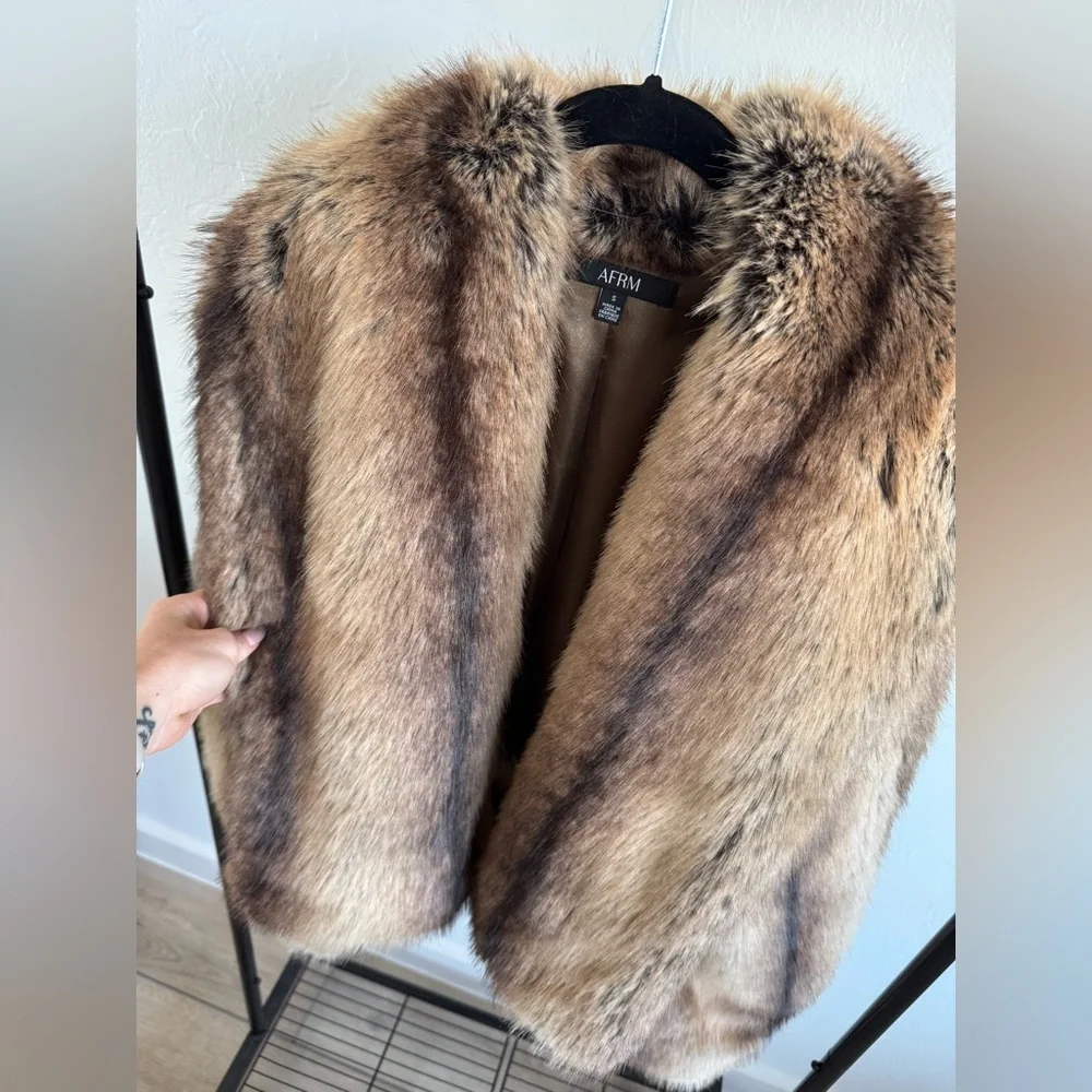 AFRM Stephanie Jacket in Taupe - Picture 2 of 5